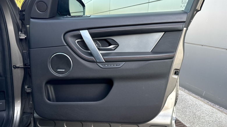 Land Rover Discovery Sport 2.0 D200 R-Dynamic HSE 5dr Auto Diesel Station Wagon